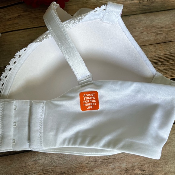 NWT Warner's White Wire Free Padded Light Lift Bra Size 36D - Picture 6 of 10